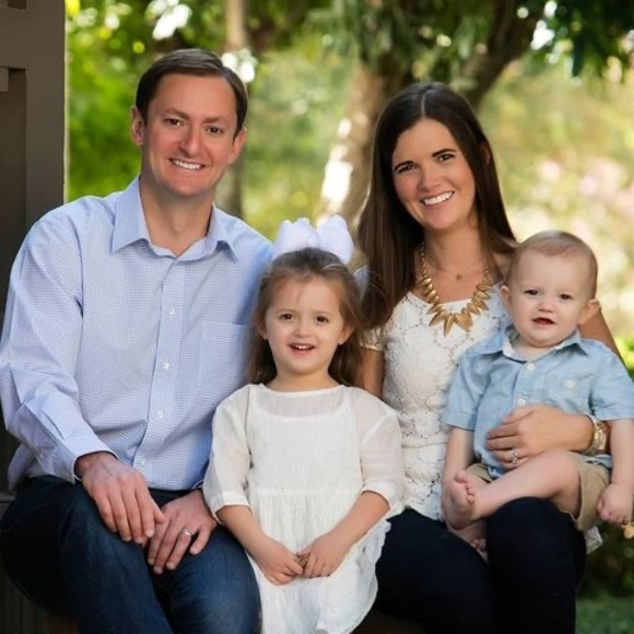 Meet your Posher, Leslie - Picture 1 of 1